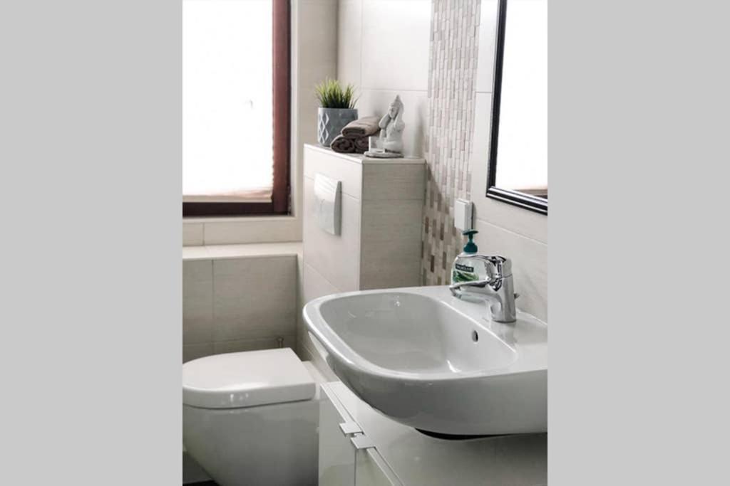 Ferienwohnung Haus Ruhrgebiet مولهايم ان الرور دير المظهر الخارجي الصورة